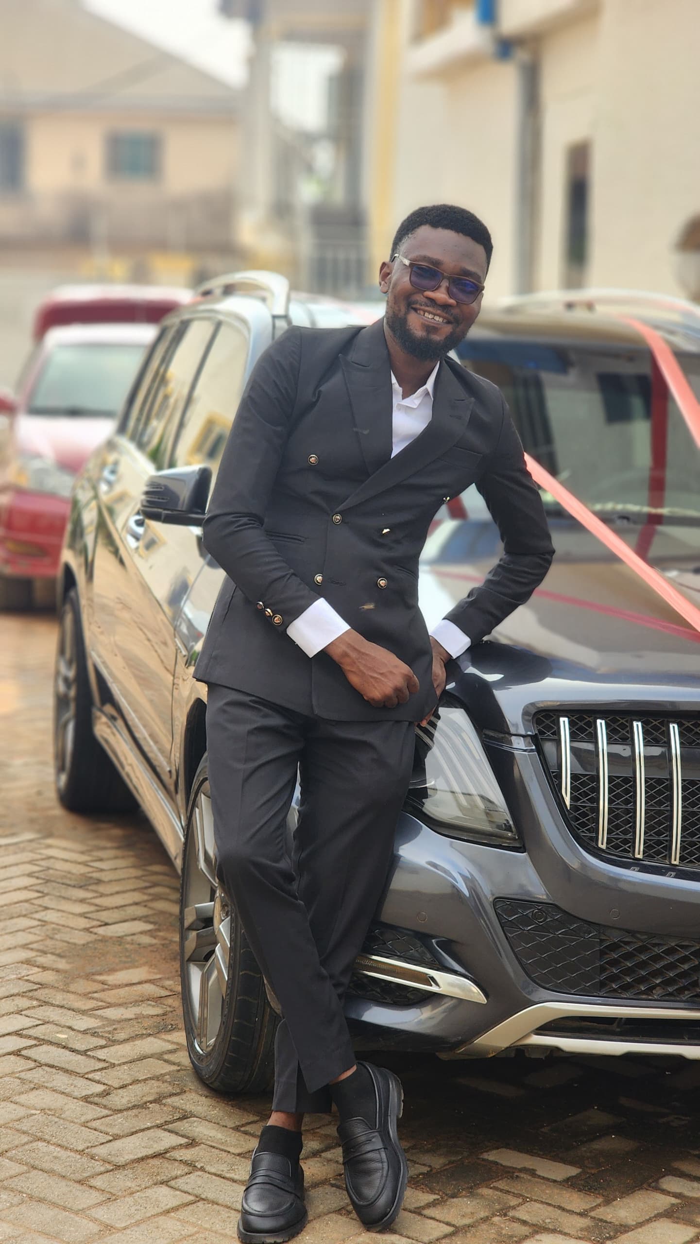 men Xtra fitted suit